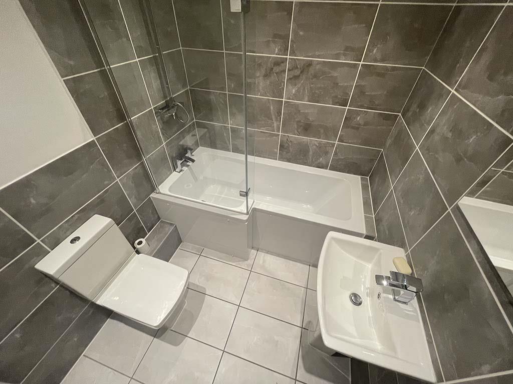 3 bedroom mid terrace house To Let in Barnoldswick - IMG_0327.jpg